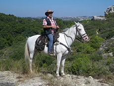 Randonn&eacute;e &eacute;questre dans les Alpilles - D&eacute;d&eacute; 